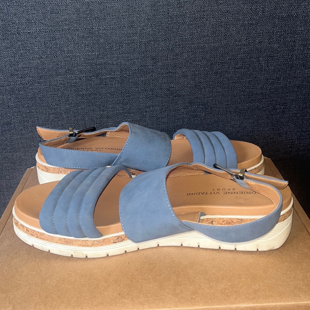 Adrienne Vittadini Blue suede sandals